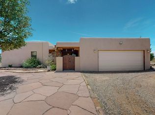 14 Estacada Rd, Santa Fe, NM 87508