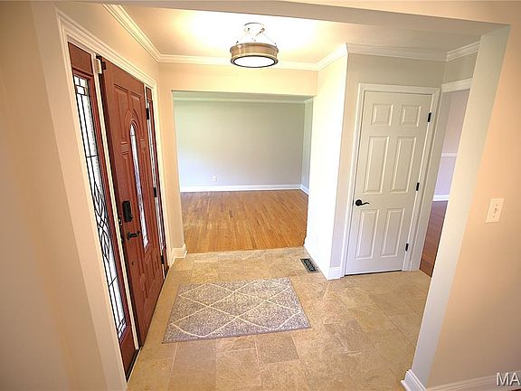 2nd image of 11161 Crickett Hill Dr