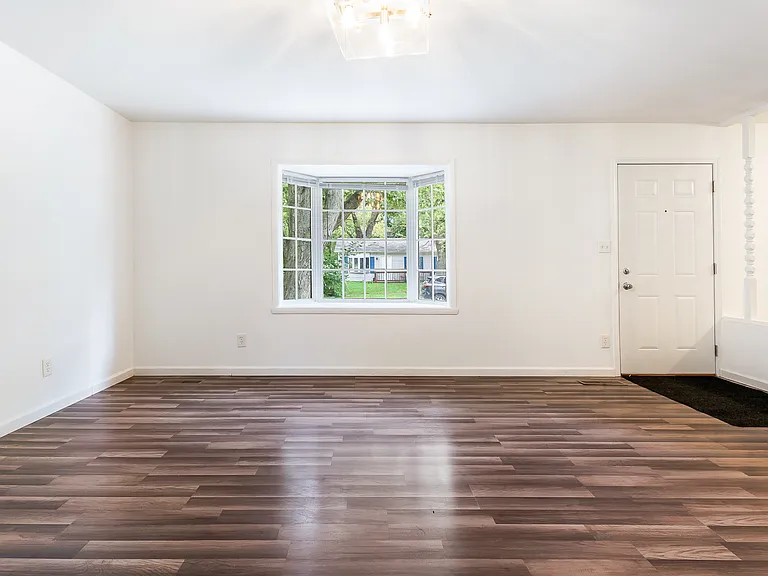 2360 Arrow St — Photo 13