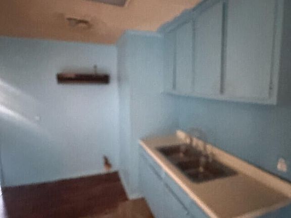 4th image of 203 S Landry Dr
