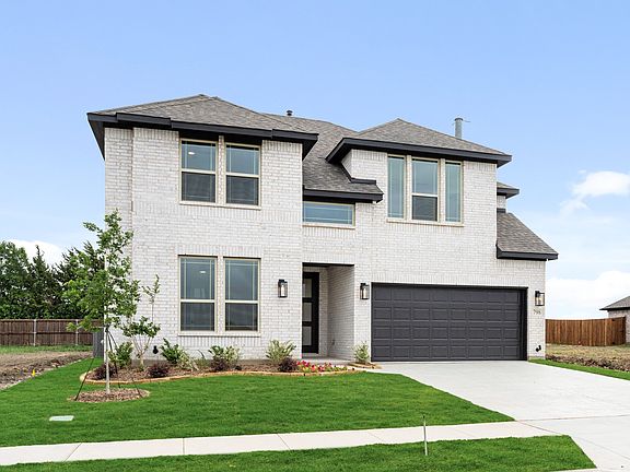 3rd image of 798 Alder Dr
