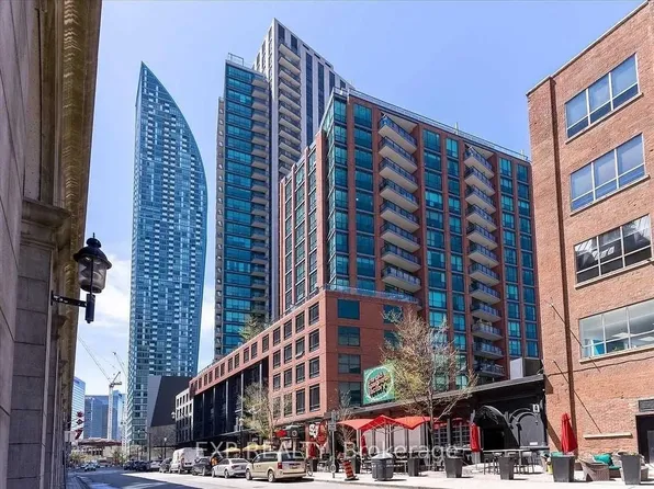 38 The Esplanade #702, Toronto, ON M5E 1A5