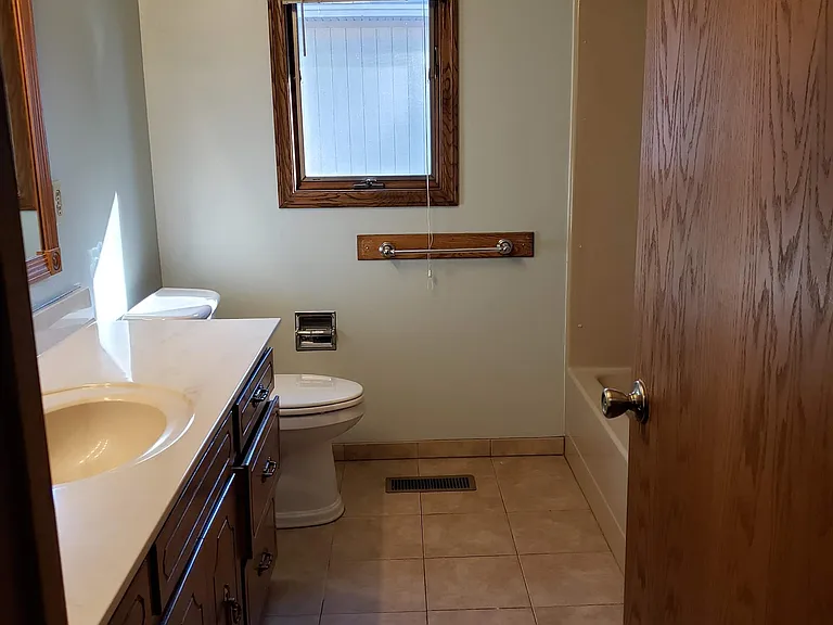 127 Jerry Liefert Dr — Photo 10