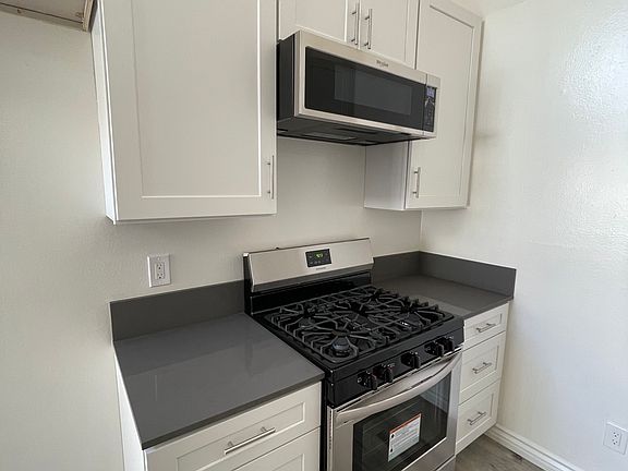 3rd image of 3725 Glendon Ave #16