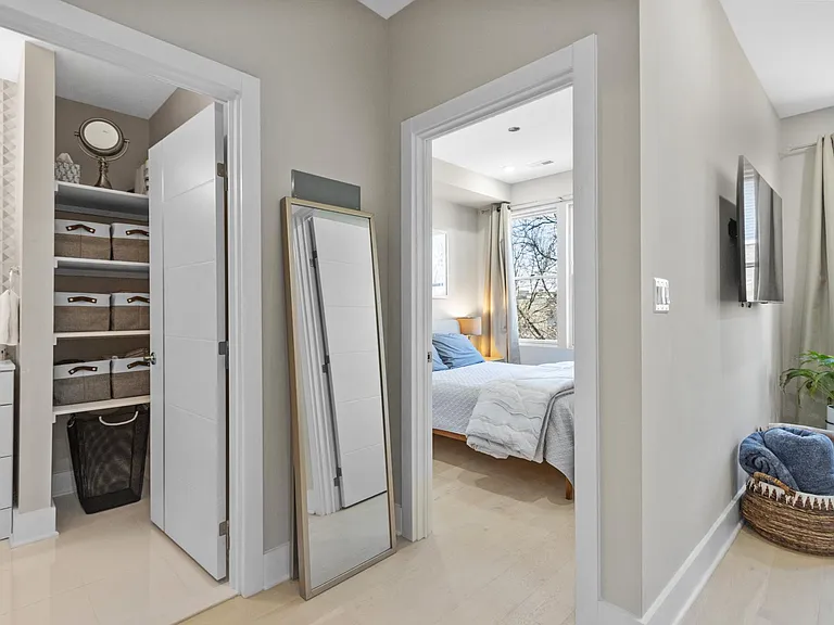 1638 K St NE #202 — Photo 12
