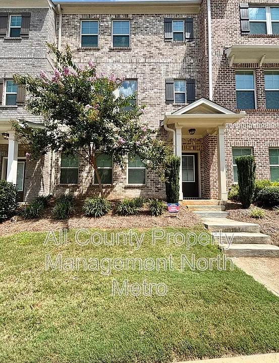 3518 Hidden Valley Cir