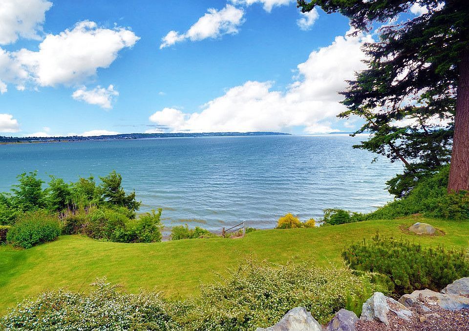 1st image of 232 Priest Point Dr NW