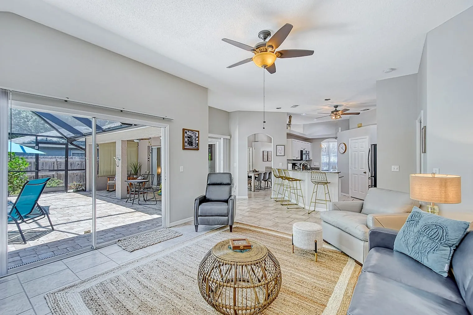 3 bed, 2.0 bath, $5,316 — Photo 2