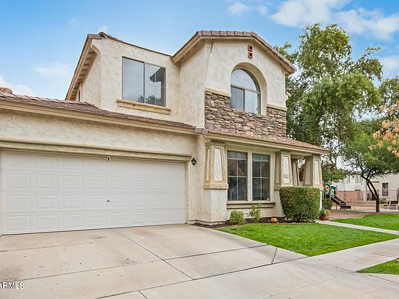 2nd image of 1832 E DUNBAR Drive