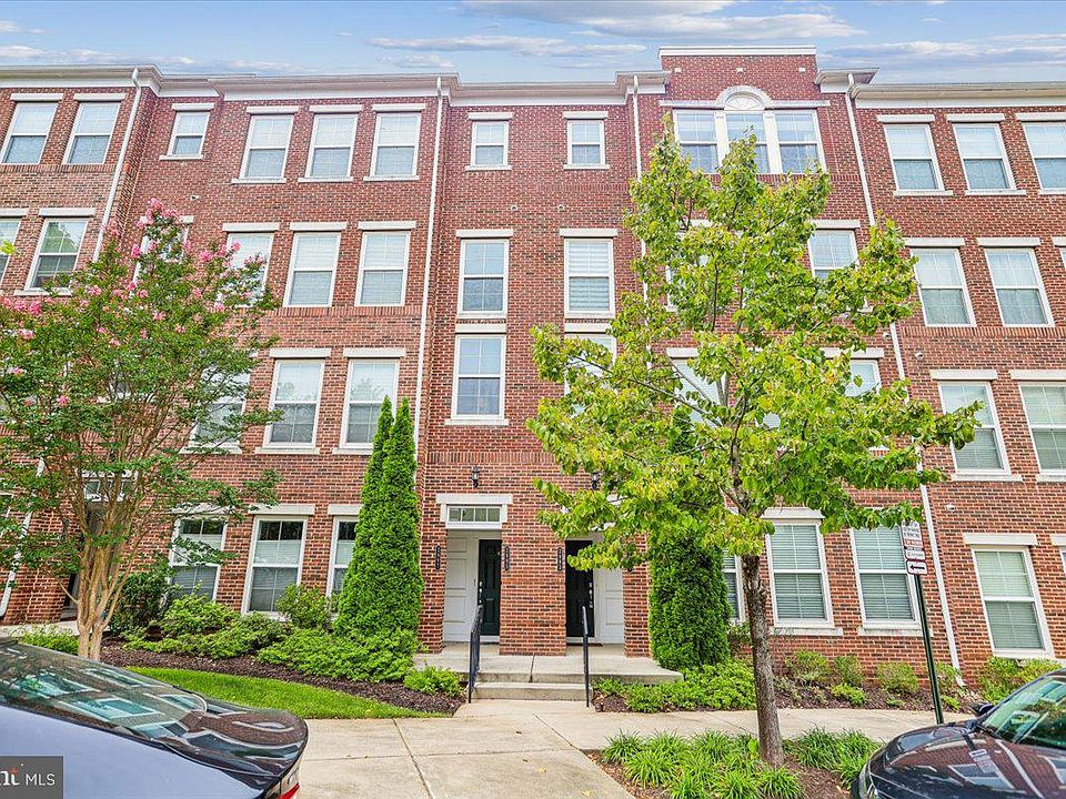 1st image of 2993 Rittenhouse Cir Unit 90