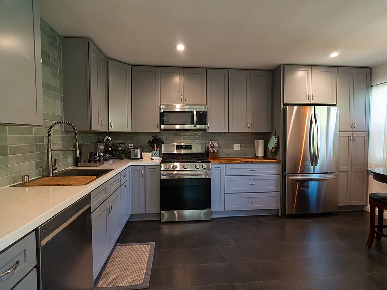 3927 Marron St — Photo 6