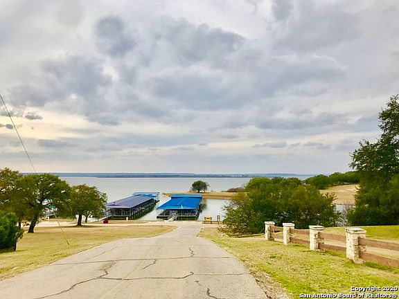 3rd image of 8003 Fawn Dr