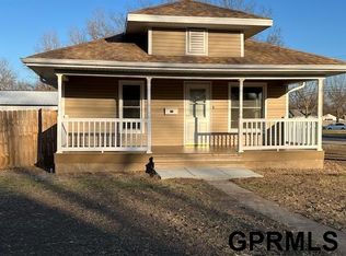 123 Cedar St Beatrice NE 68310 Zillow