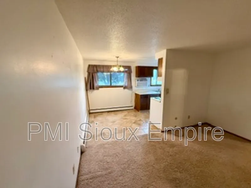 1 bed, 1.0 bath, 750 sqft, $750 — Photo 3