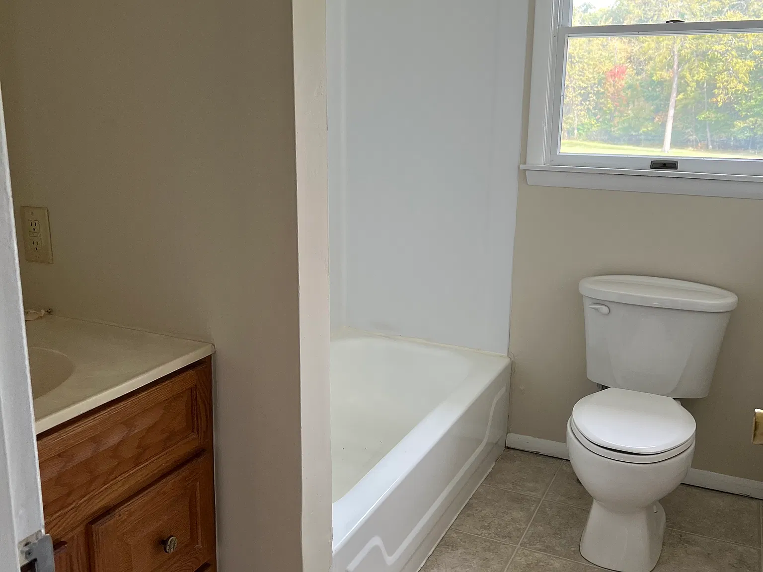 2 bed, 1.5 bath, 1100 sqft, $1,445 — Photo 4