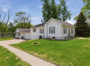 311 N Myrtle St, Glenwood, IA 51534