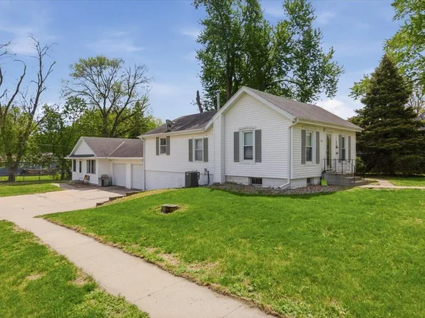 311 N Myrtle St, Glenwood, IA 51534