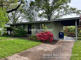 560 Bardot Dr, Florissant, MO