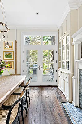 Sold by Compass | media 6