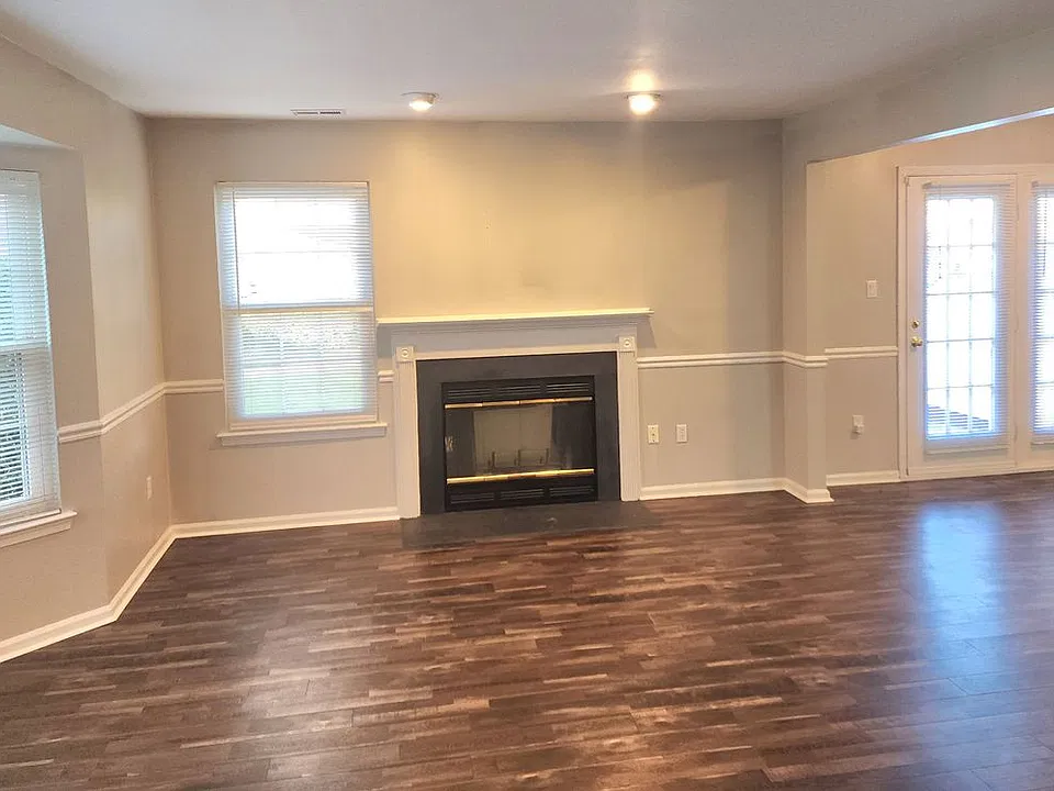 104 Pertwood Ct