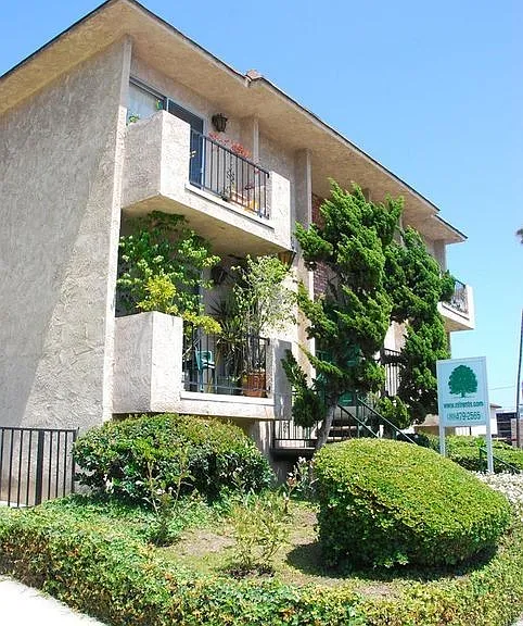 1530 Corinth Ave #7 — Photo 3