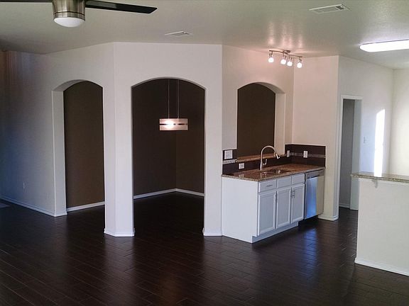 Open Area Concept!