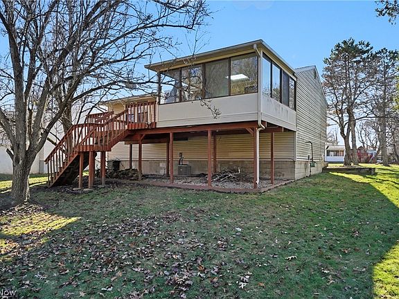 2nd image of 1067 Erin Dr