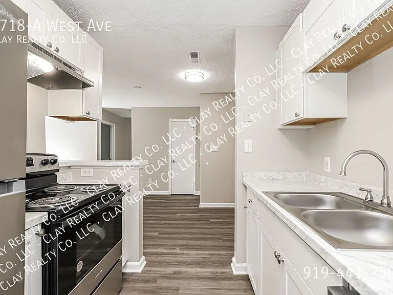 3718A West Ave — Photo 10