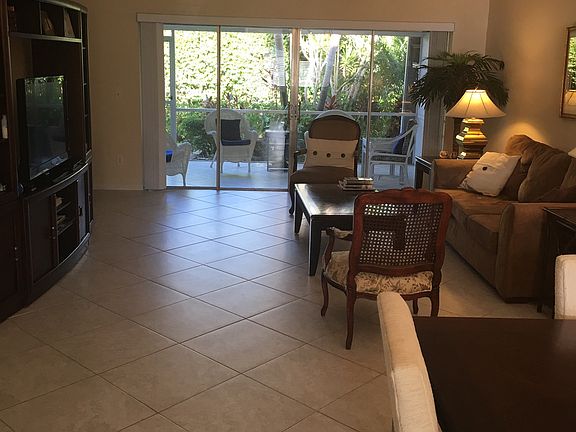 Great Room Living/Dining combo