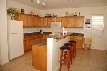 5th image of 3715 E Vallejo Dr