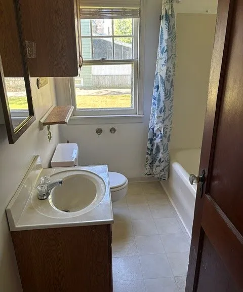 33 Manhattan Ave — Photo 5