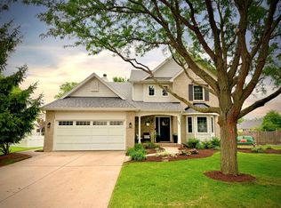300 Savoy Dr, Shorewood, IL 60404