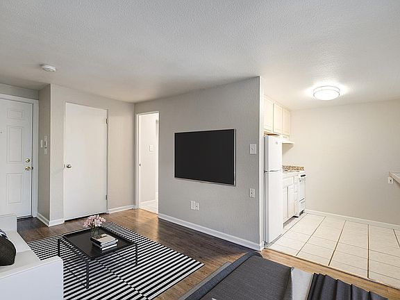 3rd image of 2855 W 23rd Ave #2415838
