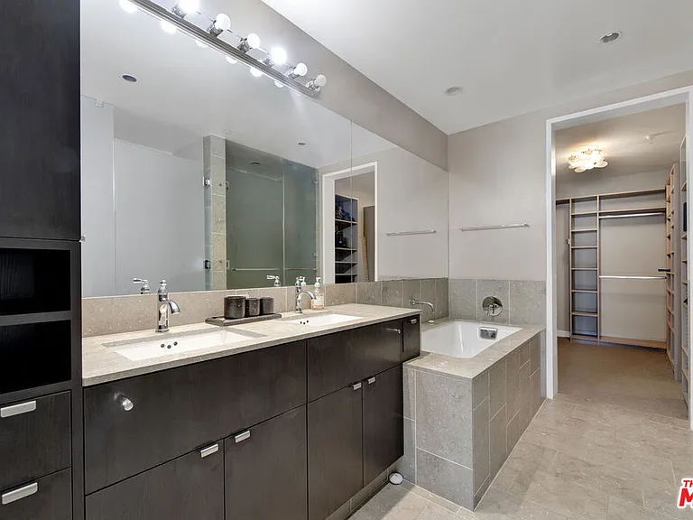 6250 Hollywood Blvd #6F — Photo 16