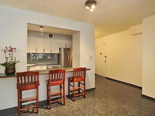 Sold by Sotheby's International Realty | media 21