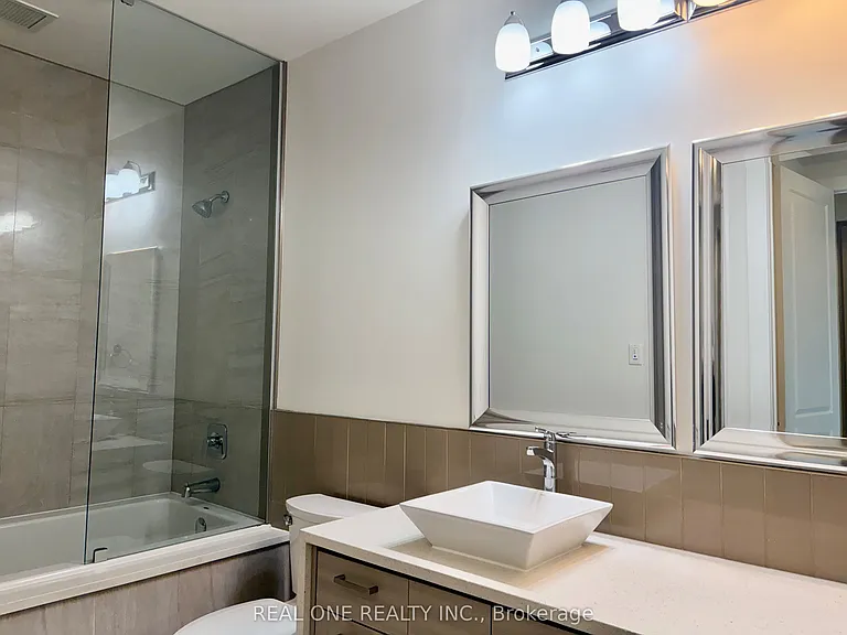 150 Main St W #808 — Photo 14