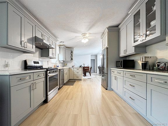 5th image of 1800 Osborn Ave. Unit 1E Osborn