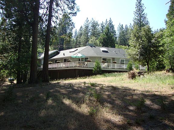 2nd image of 2443 Country Club Dr
