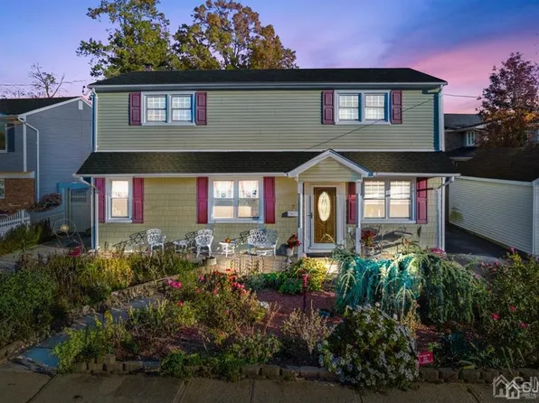 2 Mohawk Ave, Middlesex, NJ 08846