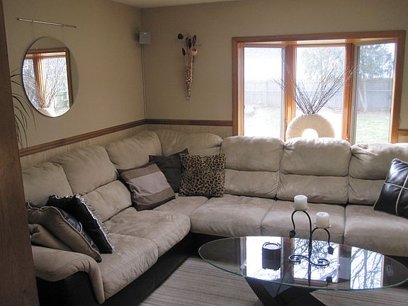 4th image of 2209 Middlesex Dr