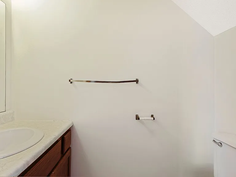 1207 Spurgeon Ct — Photo 7