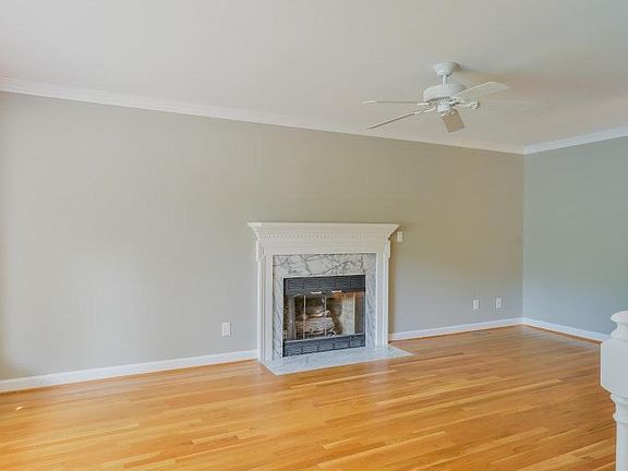 Living Room with gas fireplace