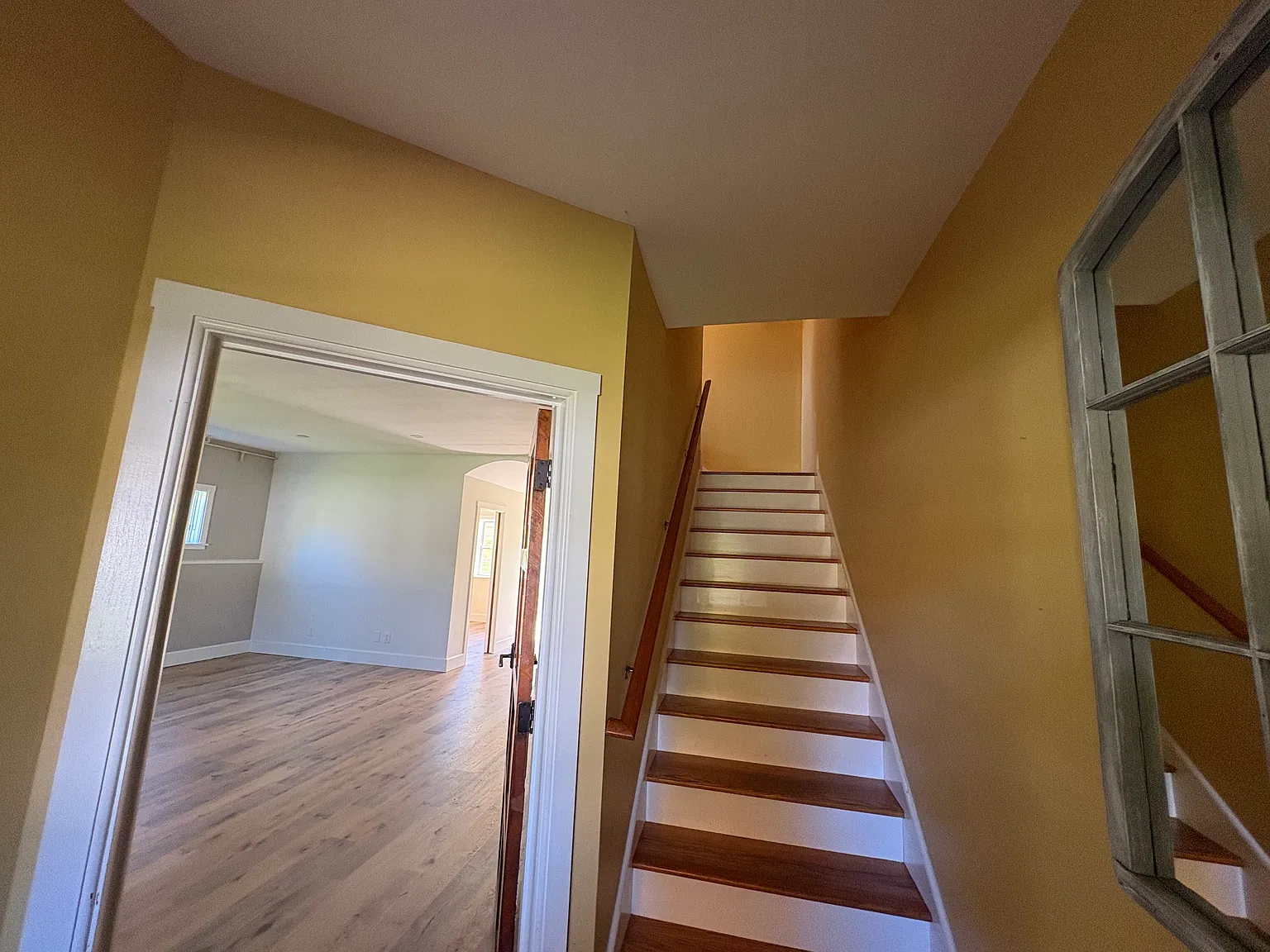 2 bed, 1600 sqft, $2,500 — Photo 3