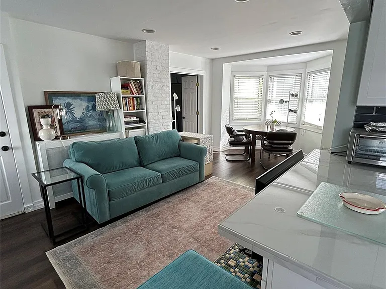 29 Dale Ave — Photo 4