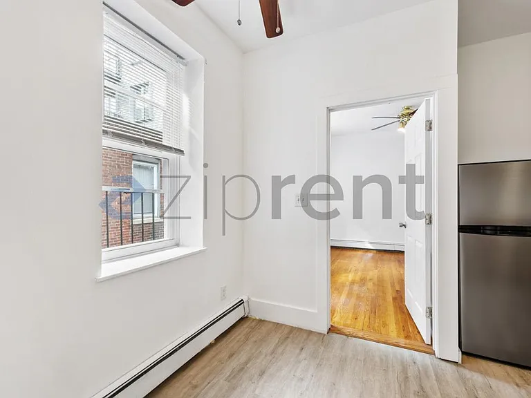34 Cunard St #3 — Photo 11