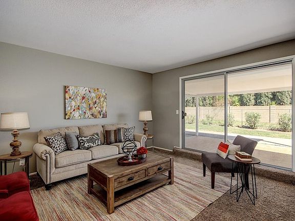 4th image of 817 N Hobson Cir