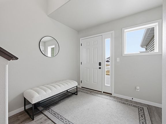 3rd image of 2581 66th Ave S