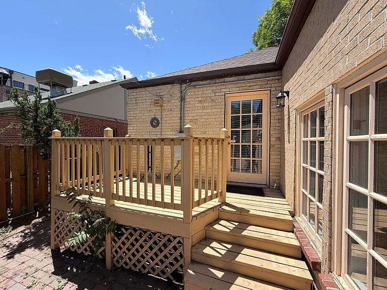 340 S Franklin St — Photo 23