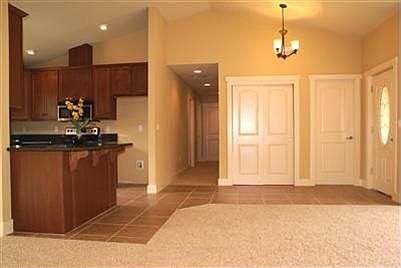 eating space in kitchen