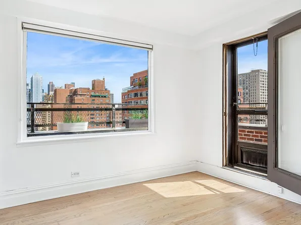 330 3rd Ave APT 16C, New York, NY 10010